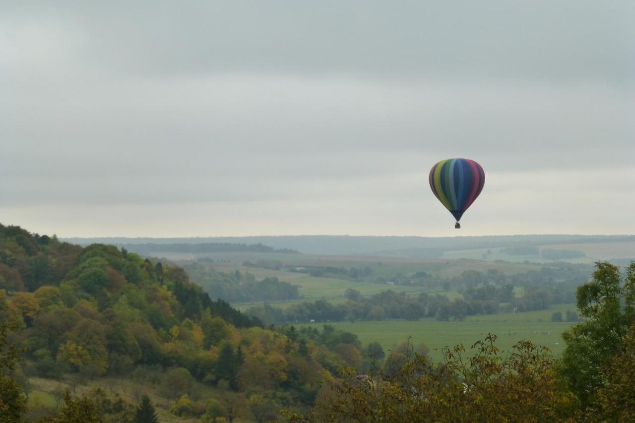 Les Chambres De La Ville Haute Dun-sur-Meuse エクステリア 写真